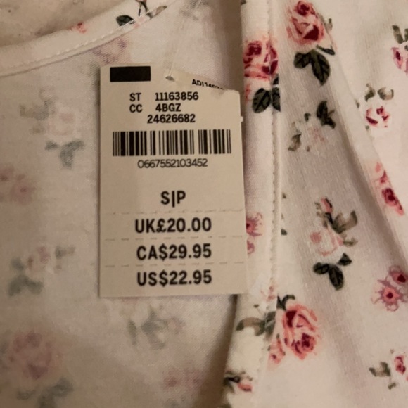 VS Pink long sleeve floral rose bodysuit - Picture 6 of 6